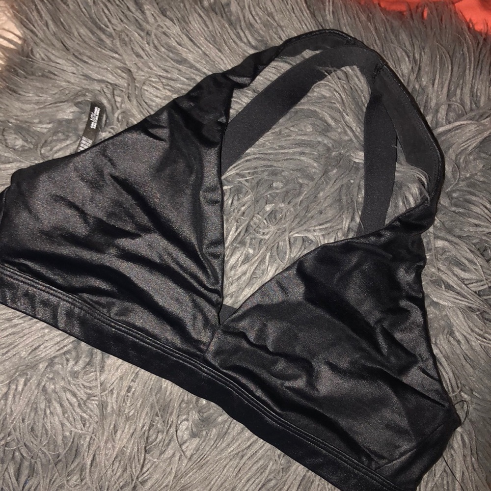 Victoria sports bra